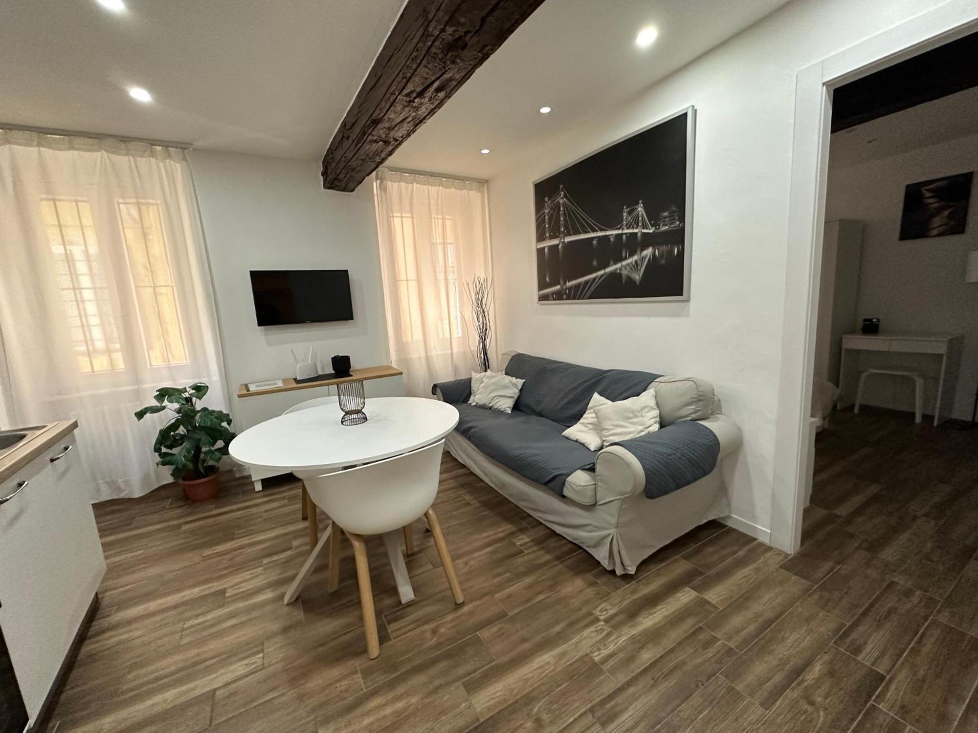 Апартаменты Residenza Castellazzo Ивреа Экстерьер фото
